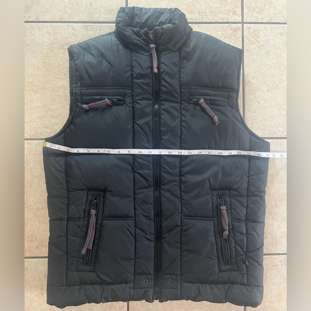 Industrialize Black Puffer Vest with lining red trim on zippers & pockets Men M - Picture 8 of 8